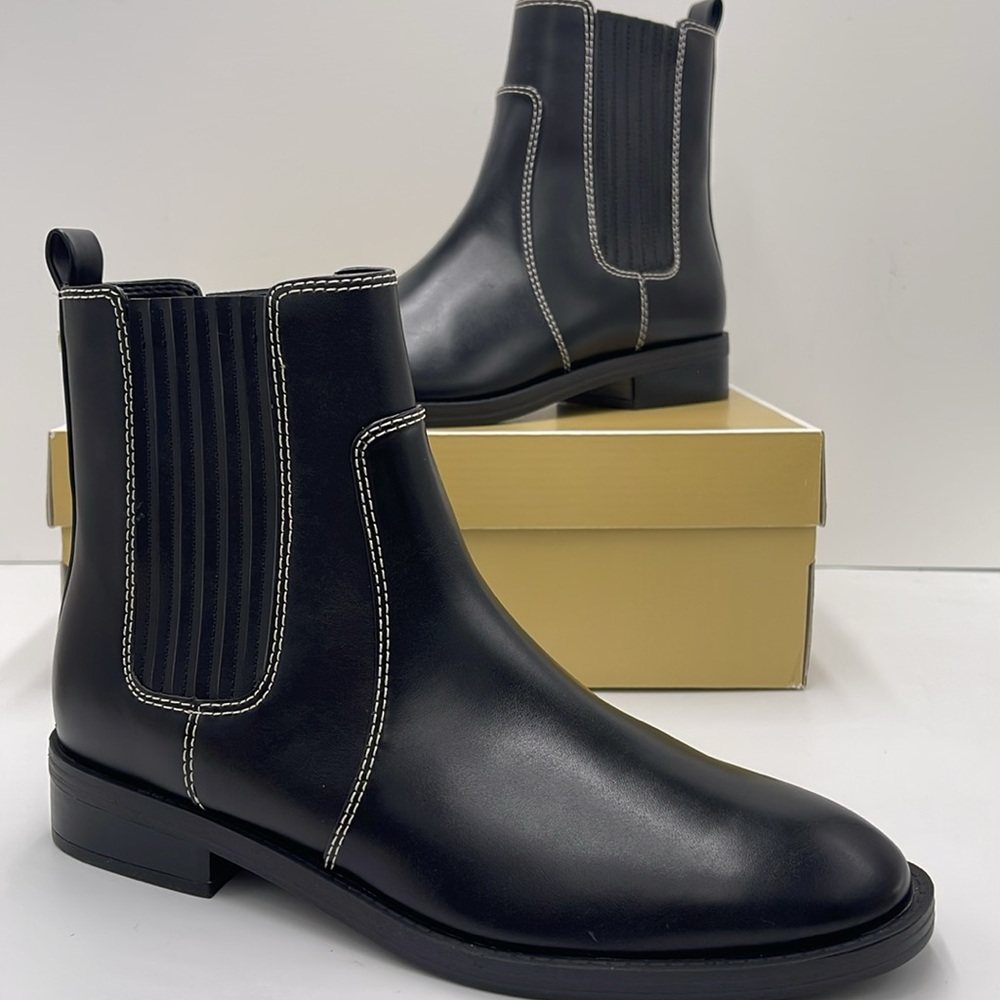 Michael Kors ELLA FLAT BOOTIE
FAUX LEATHER
49F4ELFE5L
BLACK - Picture 14 of 16